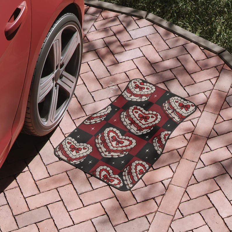 Heart Cake Car Floor Mat 1 PC, Valentine's Day Decor, Cute Car Accessory, Gift for Her, Decorative Vehicle Mat, Y2K Checkered Car Decor
